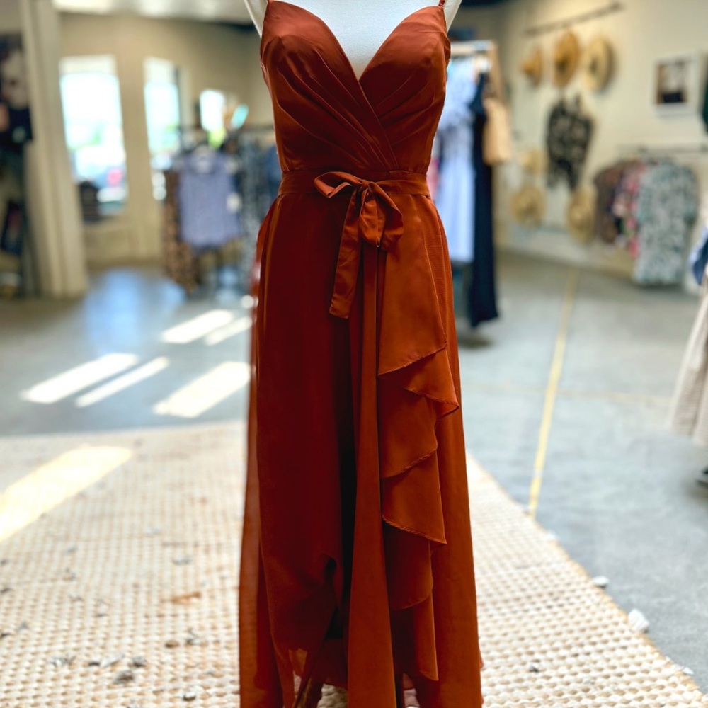 Chic Strapless Rust Maxi Dress